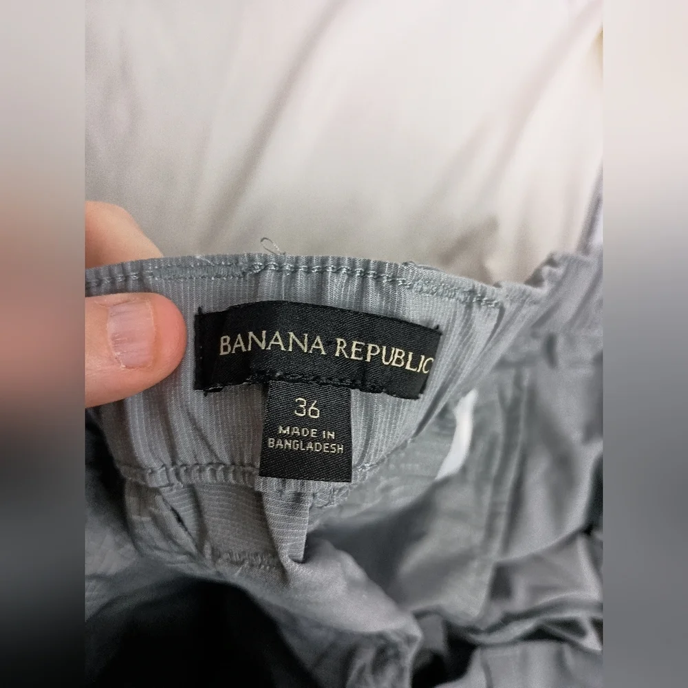 2/$30 BANANA REPUBLIC Gray Flat Front‎ Chino Shorts (#336)